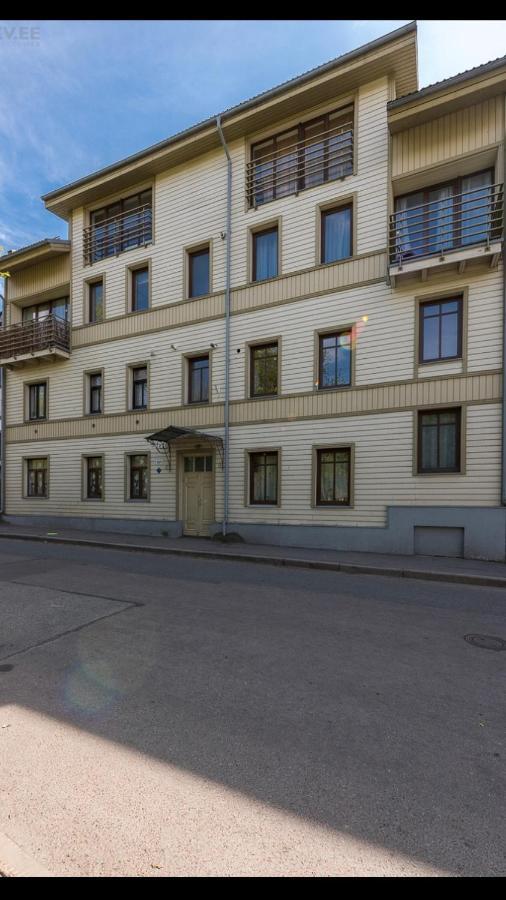 Cozy Penthouse Apartment, Free Parking Leilighet Tallinn